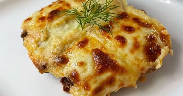 Fırında Beşamel Soslu Kıymalı Patates