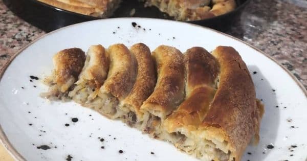 Kıymalı Börek