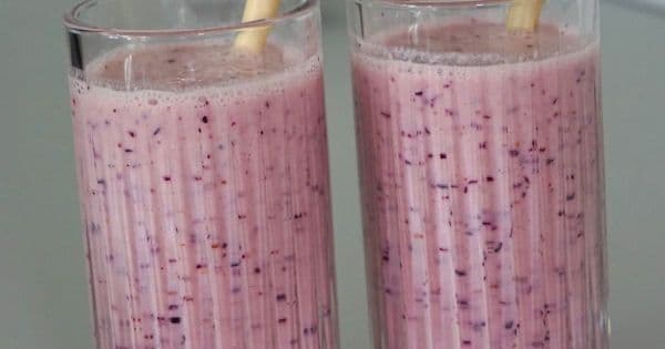 Yaban Mersinli Ananaslı Smoothie