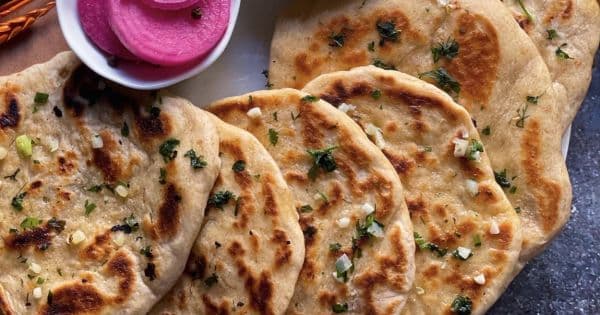 Naan Ekmeği