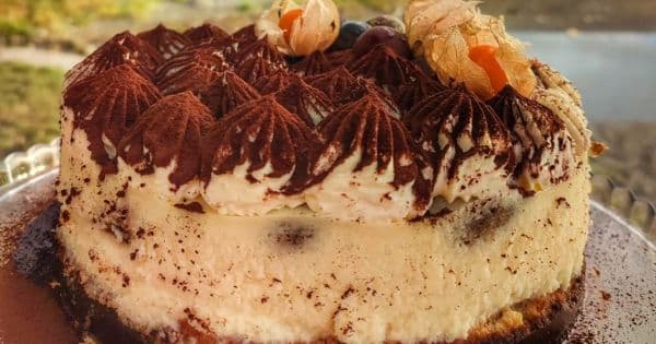 Tiramisu Cheesecake