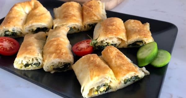 Ispanaklı Kol Böreği