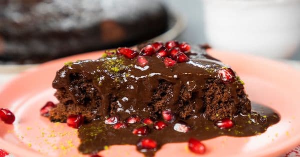 Tavada Soslu Kakaolu Hızlı Kek