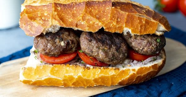 Ekmek Arası Köfte