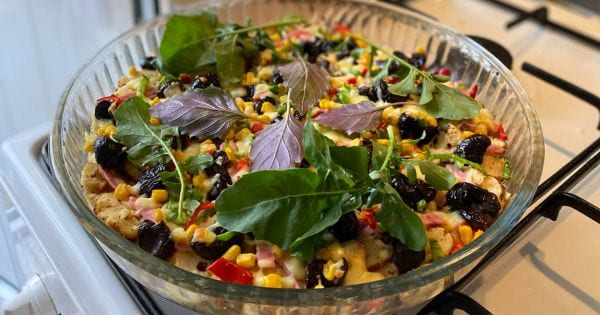 Bayat Ekmekten Kahvaltılık Pizza recipe