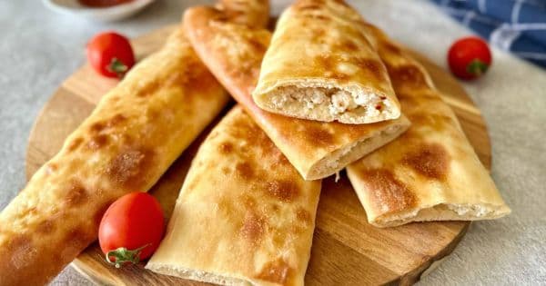 Peynirli Kır Pidesi