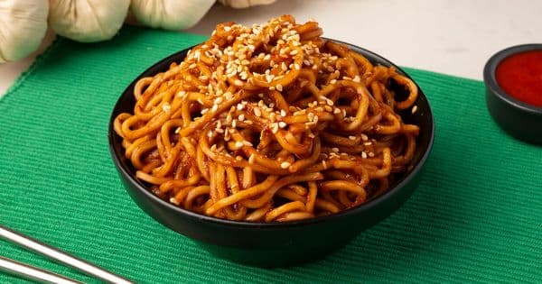 Acılı Noodle