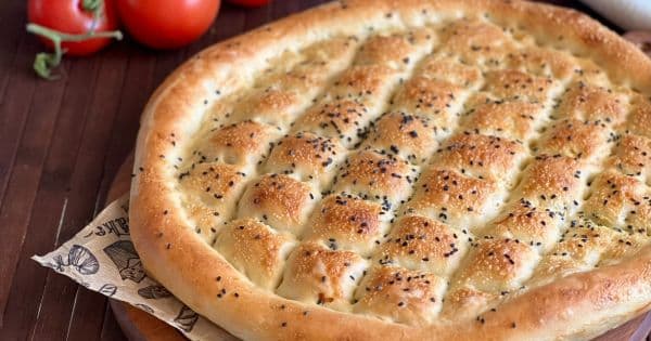 Tam Ölçülü Ramazan Pidesi