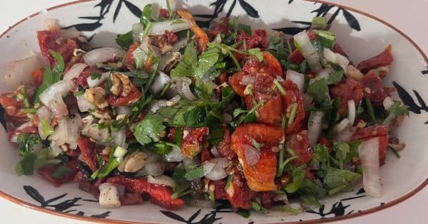 Kuru Domates Salatası