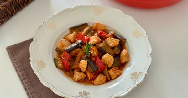 Tavuklu Patlıcan Musakka