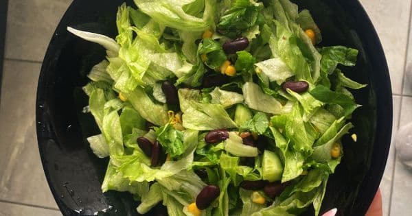 Bol Proteinli Vegan Salata