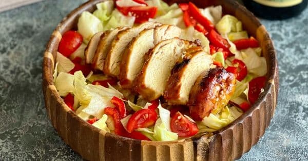 Ballı Hardallı Tavuk Salatası