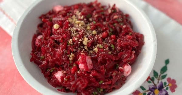 Narlı Cevizli Pancar Salatası