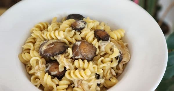 Mantarlı ve Balzamik Sirkeli Fusilli Makarna