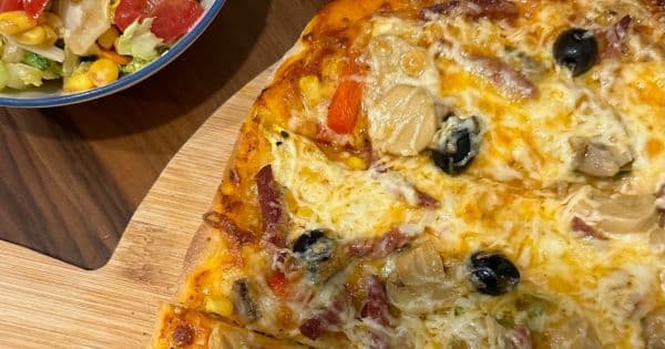 Evde Karışık Pizza