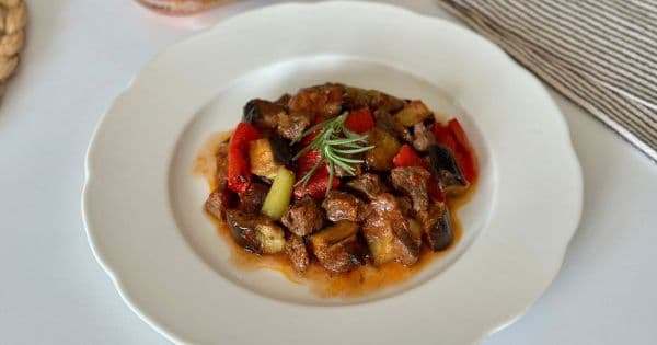 Patlıcanlı Tas Kebabı