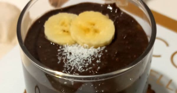 Pişmeyen Chia Puding
