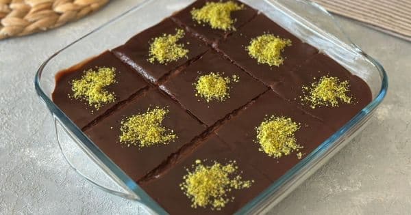 Çikolata Soslu Tavuk Göğsü Tatlısı