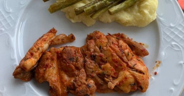 Patates Püresi Yatağında Tavuk