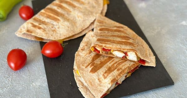 Tavuklu Quesadilla