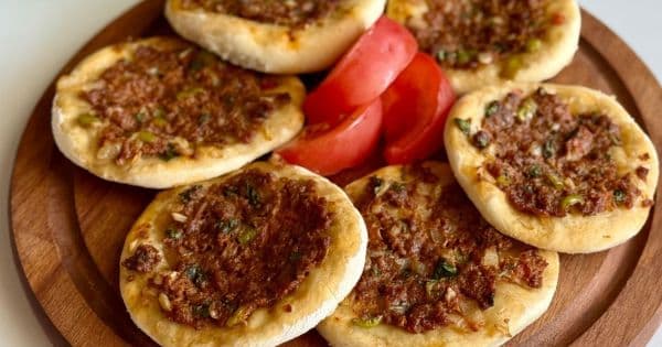 Kuşgözü Lahmacun