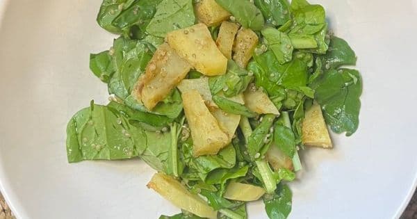 Fırınlanmış Patatesli Kinoa Salatası