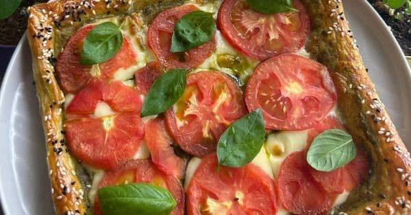 Margarita Pizza Tadında Milföy