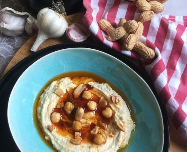 Yer Fıstıklı Safranlı Humus