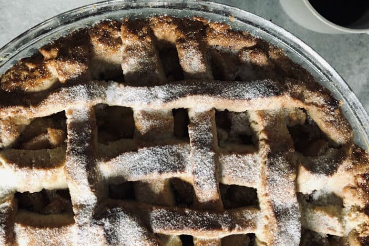Pratik Elmalı Tart