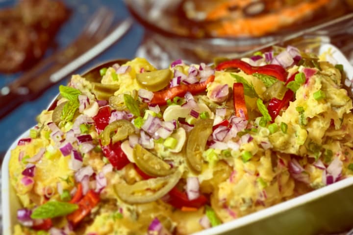 Hardallı Patates Salatası