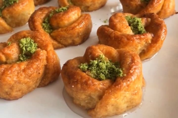Gül Tatlısı