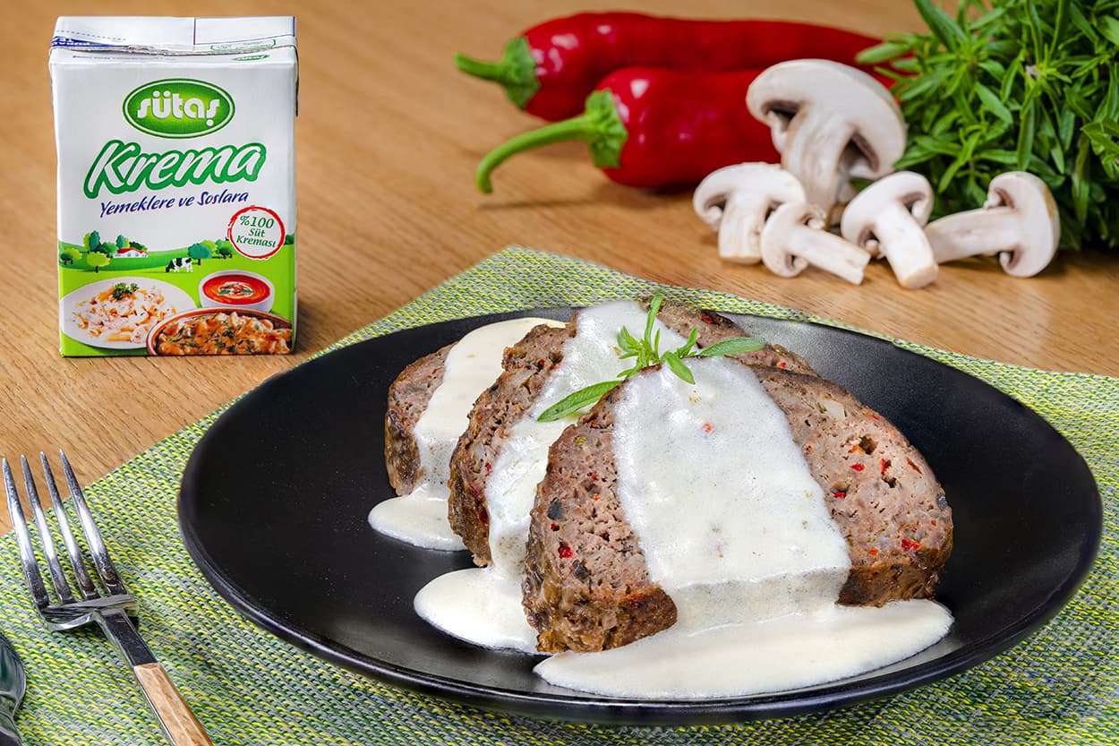 Krema Soslu Mantarlı Köfte