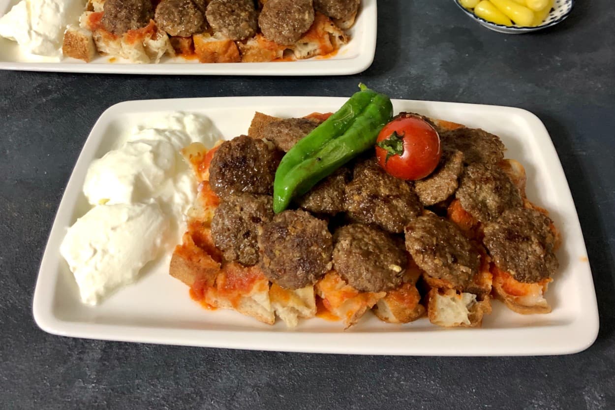 Pideli Köfte