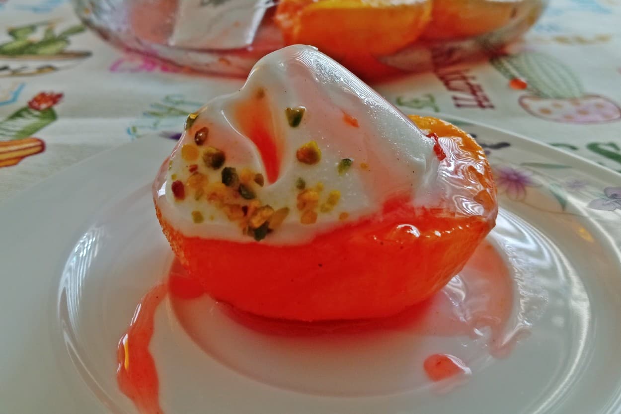 Şeftali Tatlısı