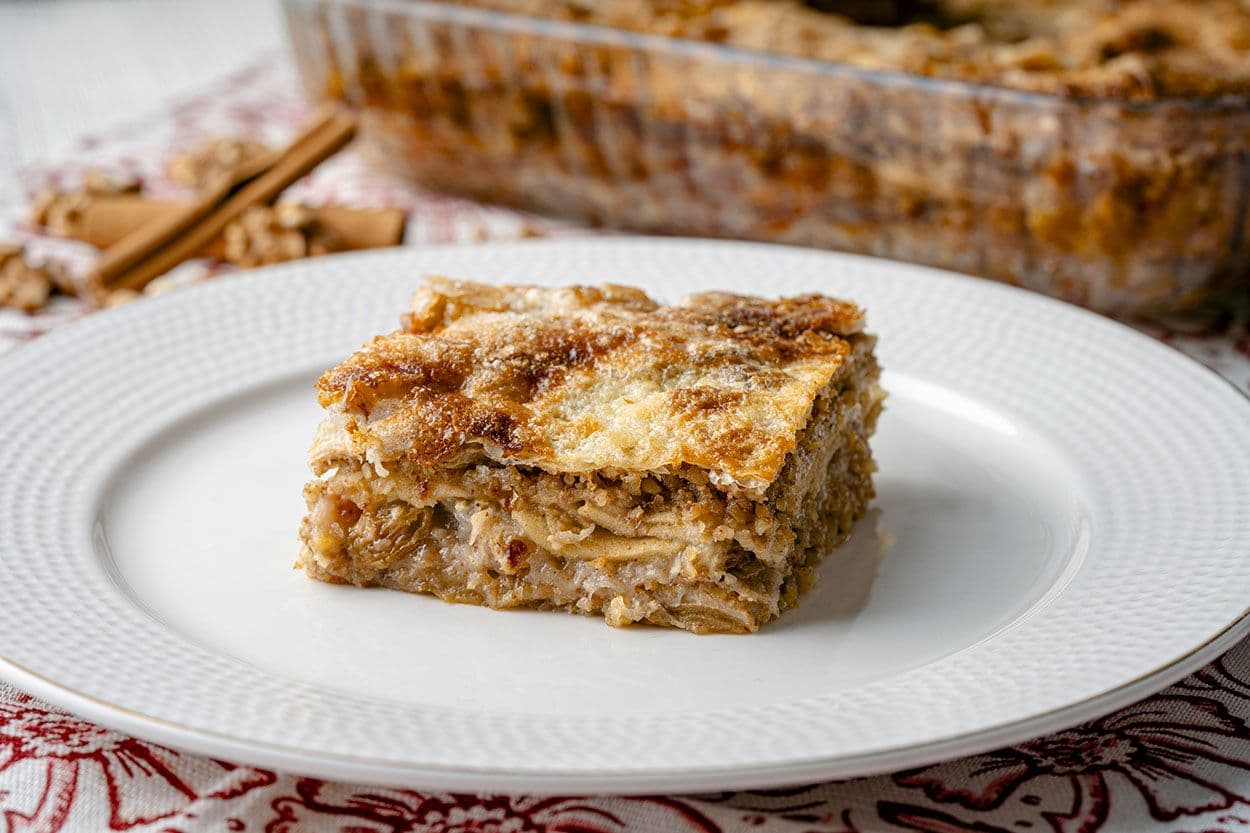 Elmalı Cevizli Börek (Bregovska Pita)