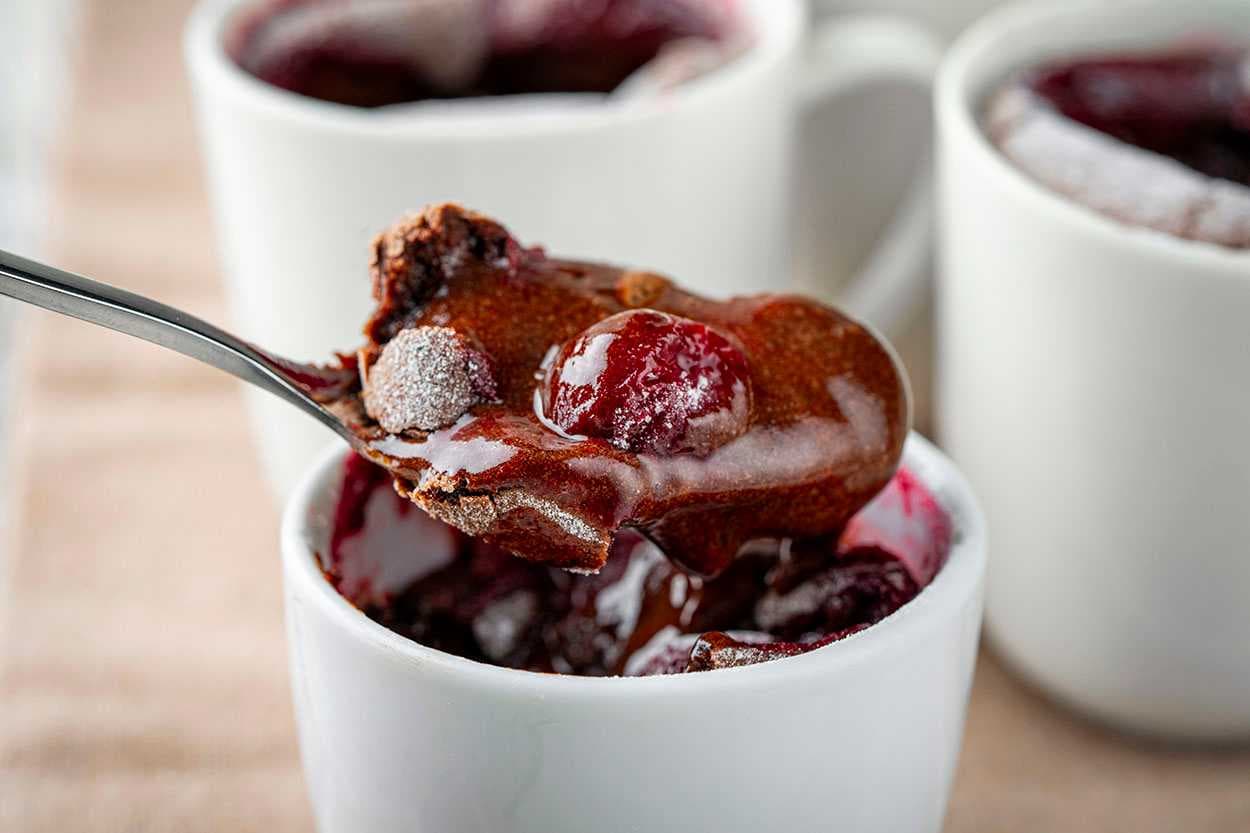 Vişneli Brownie Sufle