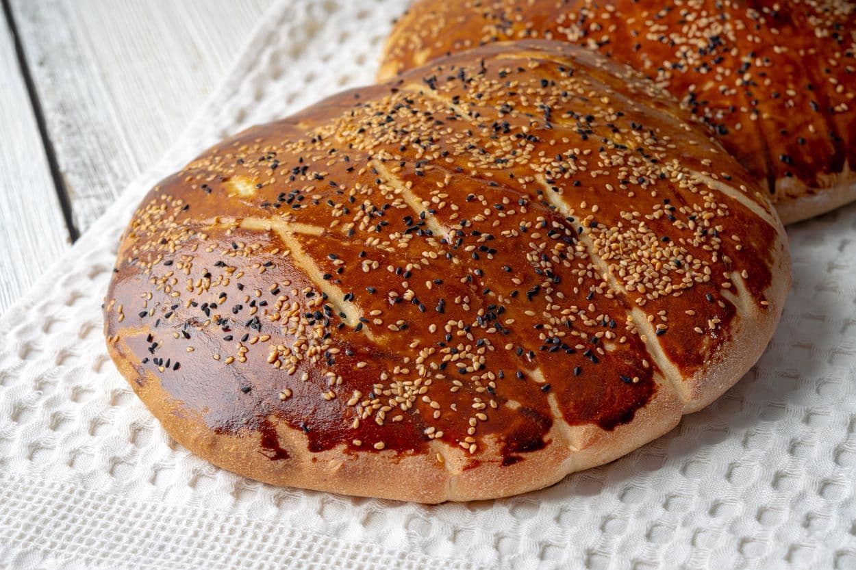 Pastane Usulü Ramazan Pidesi