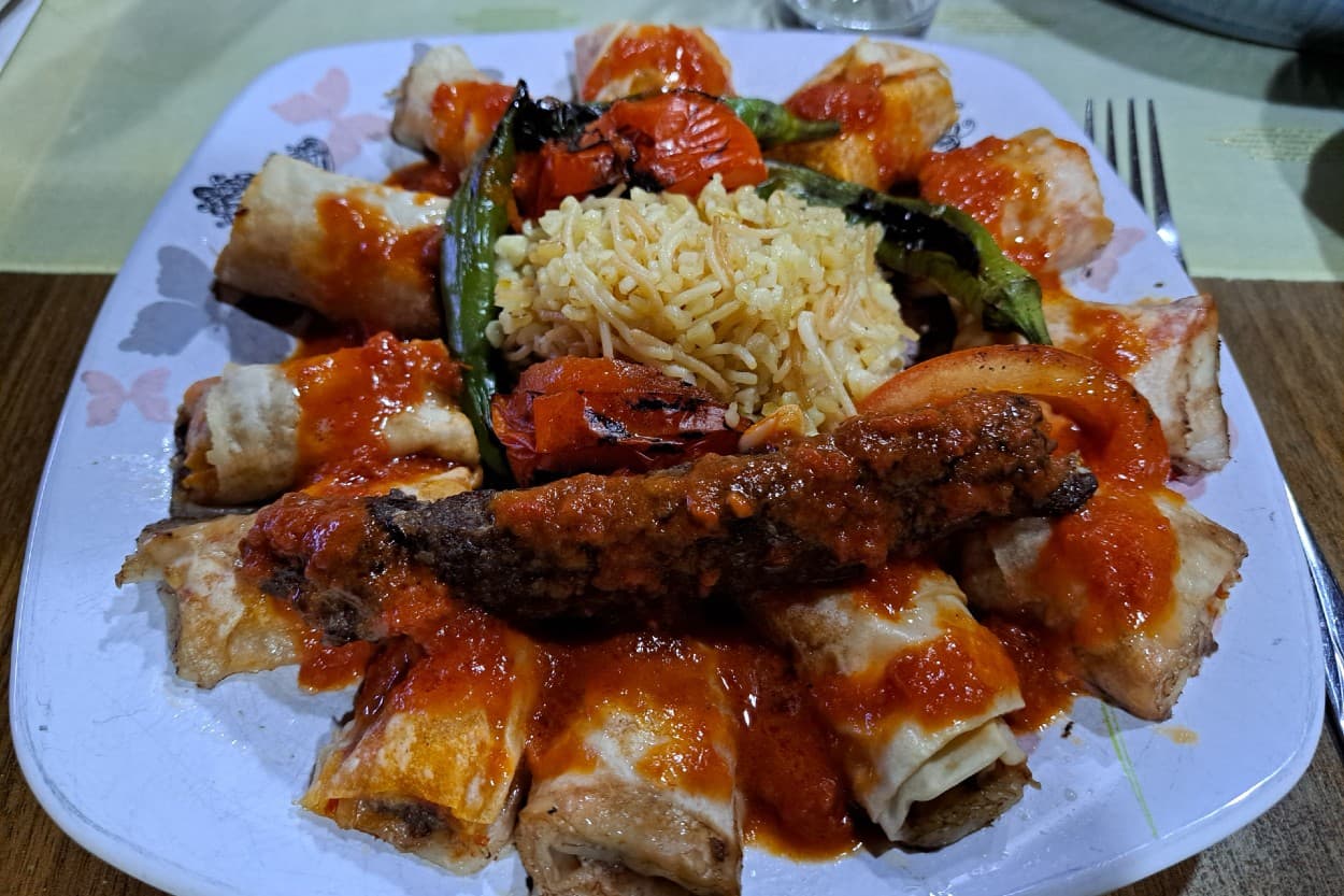 Hazır Yufkadan Beyti Kebabı