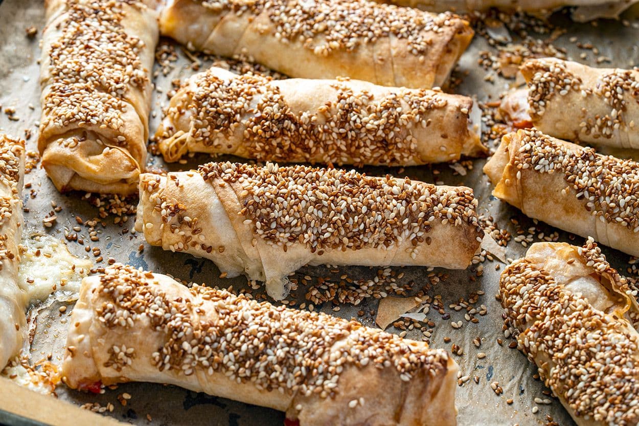 Sebzeli Kaşarlı Simit Börek