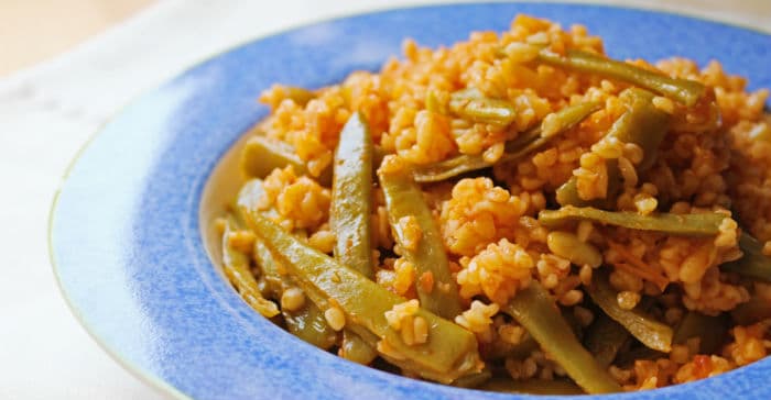 Taze Fasulyeli Bulgur Pilavı