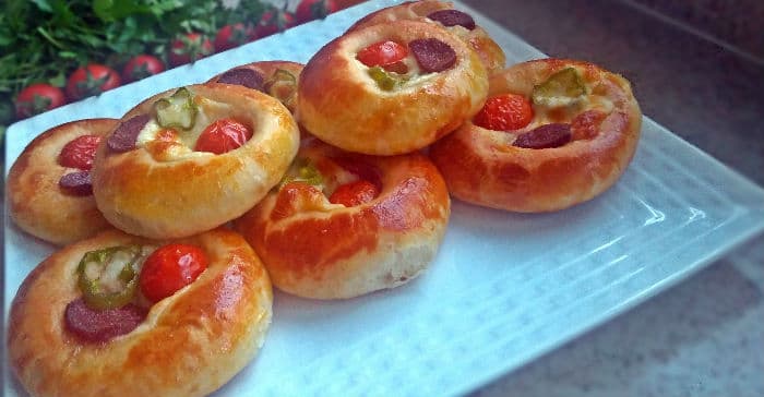 Pastane Tadında Pizza Poğaça