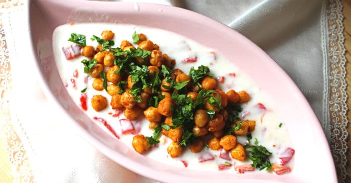 Yoğurtlu Nohut Salatası