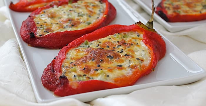 Peynirli Fırında Sandal Biber