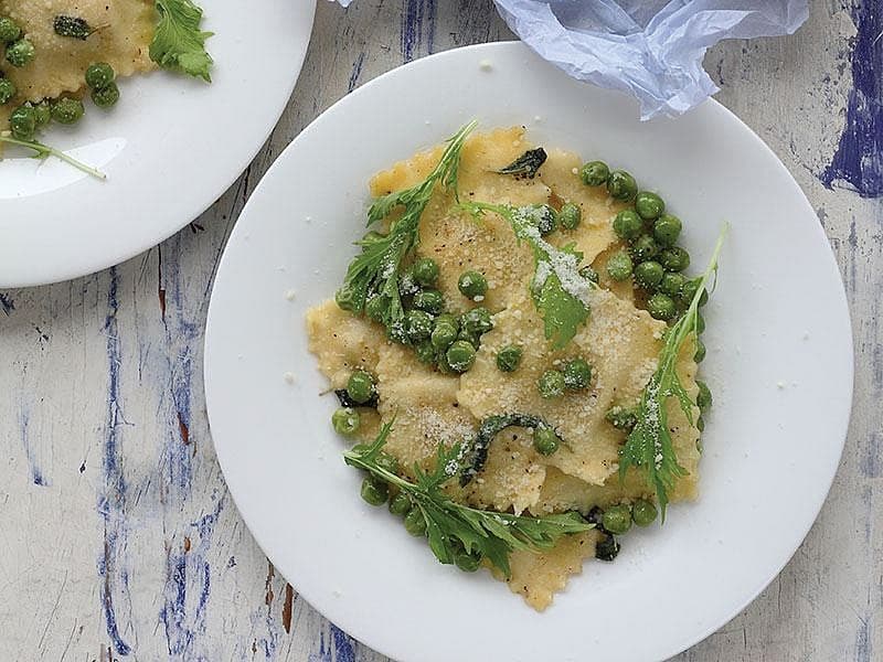 Adaçaylı Ve Bezelyeli Ravioli