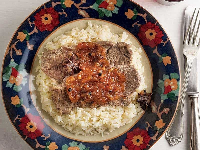 Ağır Ateşte Zencefilli Biftek