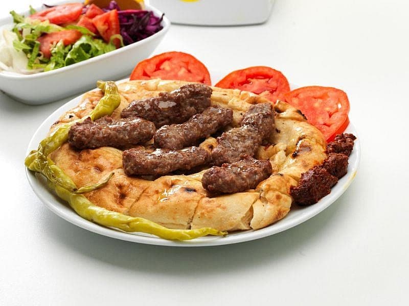 Akhisar Köfte