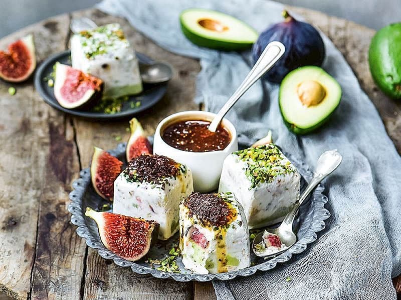 Antep Fıstıklı Ve İncirli Avokado Semifreddo