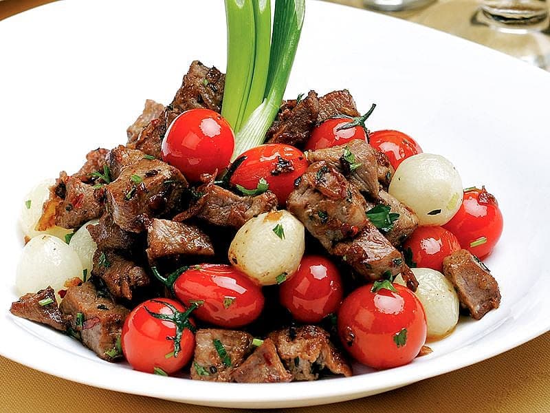 Arpacık Soğanlı Kuzu Eti Kavurma