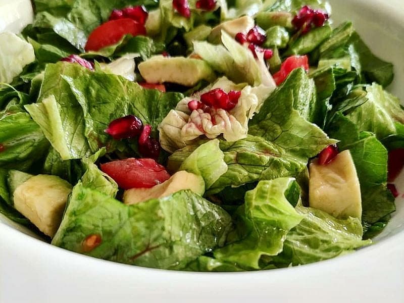 Avokadolu Marul Salatası