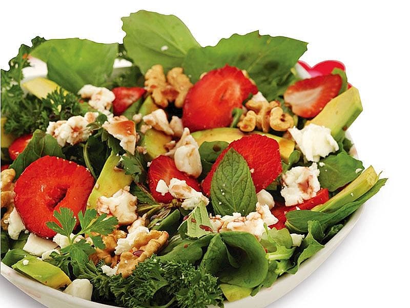 Avokadolu Salata
